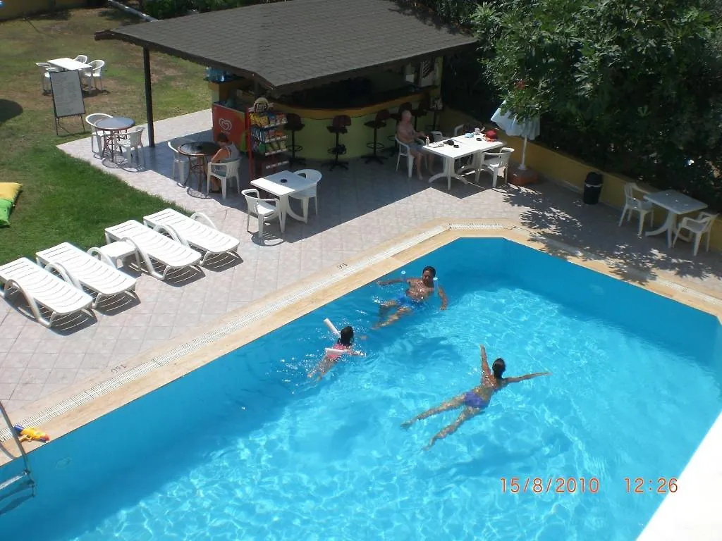 Sisters Apart Marmaris Turkiet